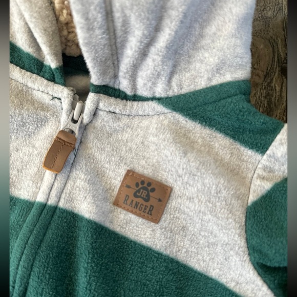 Carter's Baby Boy Cute Ranger Jumpsuit
18Months - Picture 6 of 7